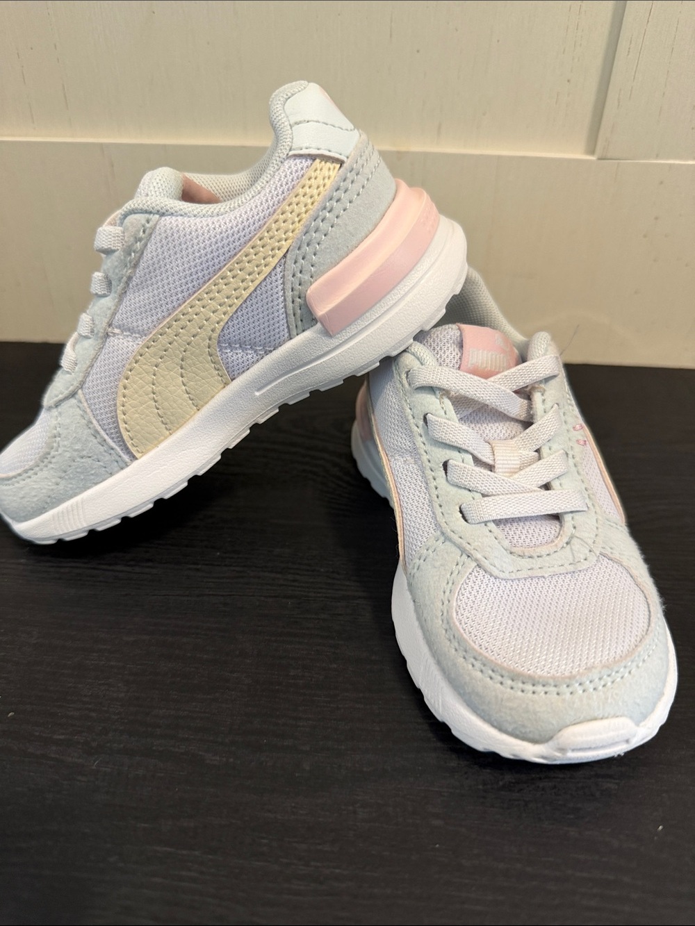 Puma Kids Trainer Sneakers in Pale Pink, Cream & White